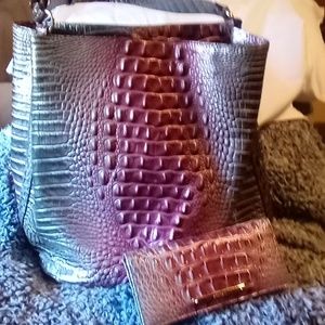 Brahmin like new bag complete set wallet bag dust cover